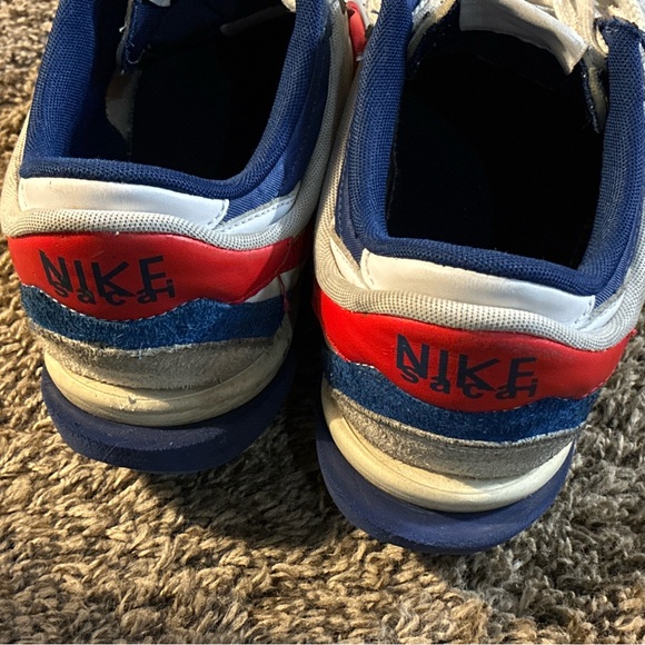 Nike White and Red Casual Sneakers - Picture 3 of 4